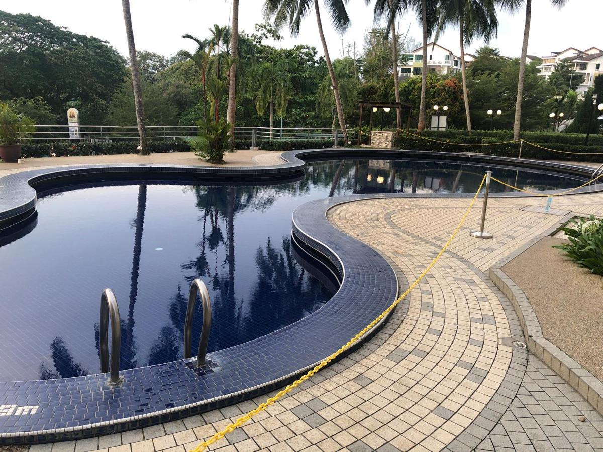Beach Resort Home Stay Batu Feringgi Exterior foto
