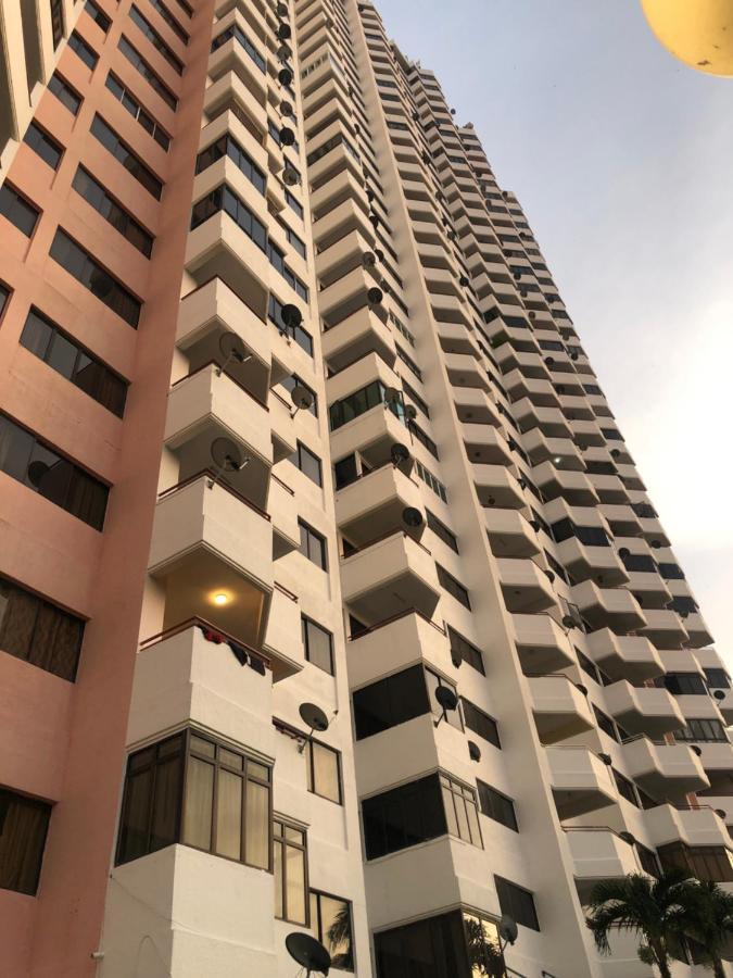 Beach Resort Home Stay Batu Feringgi Exterior foto
