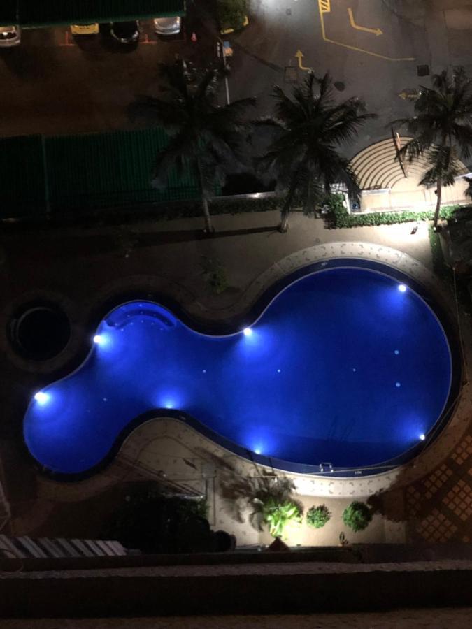 Beach Resort Home Stay Batu Feringgi Exterior foto